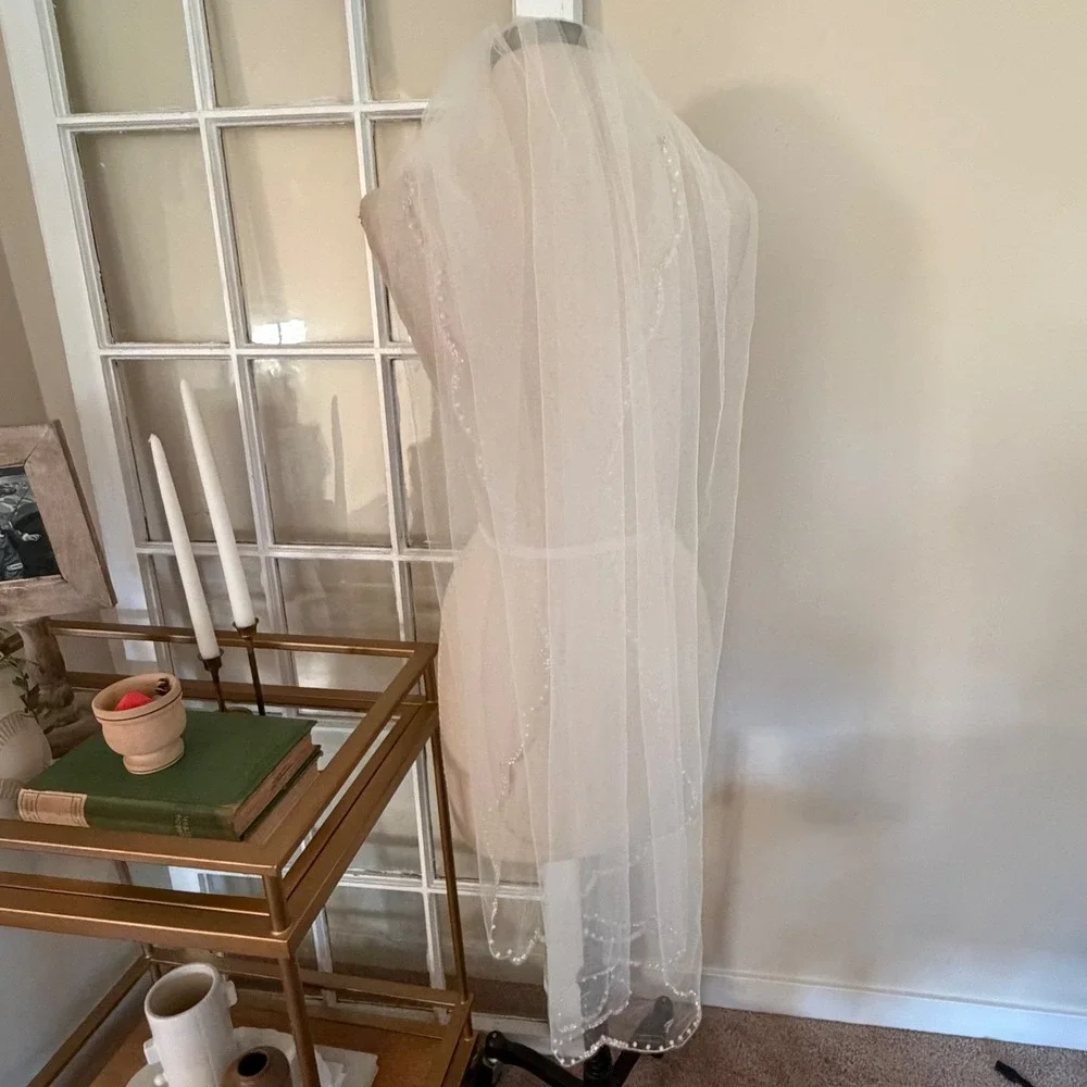 ELENA Bridal Wedding Veil Ivory Beaded Tulle Scalloped Women's OS New Comb